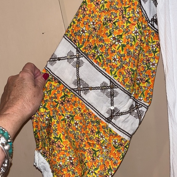 Anandas bohemian top with puffy sleeves size XL - Picture 5 of 5